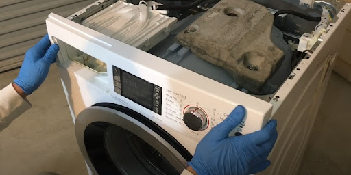 Ремонт стиральных машин Whirlpool в Спасске-Дальнем – сервис от Мастер24, цены от 2069 руб