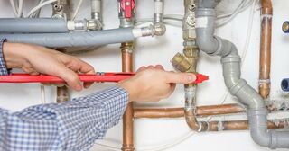 Замена труб водоснабжения в Спасске-Дальнем в октябре